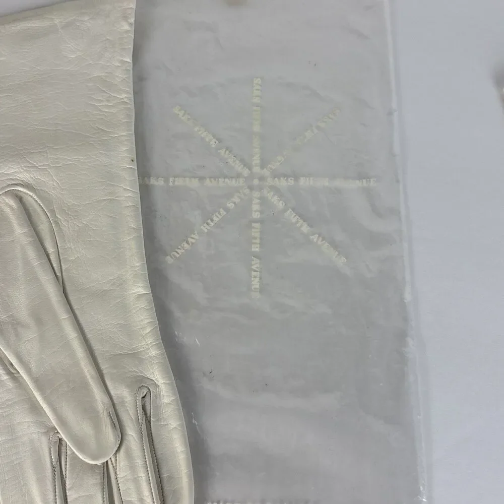 Saks Fifth Avenue VTG Leather Gloves SIlk Lined White Size 6 1/2